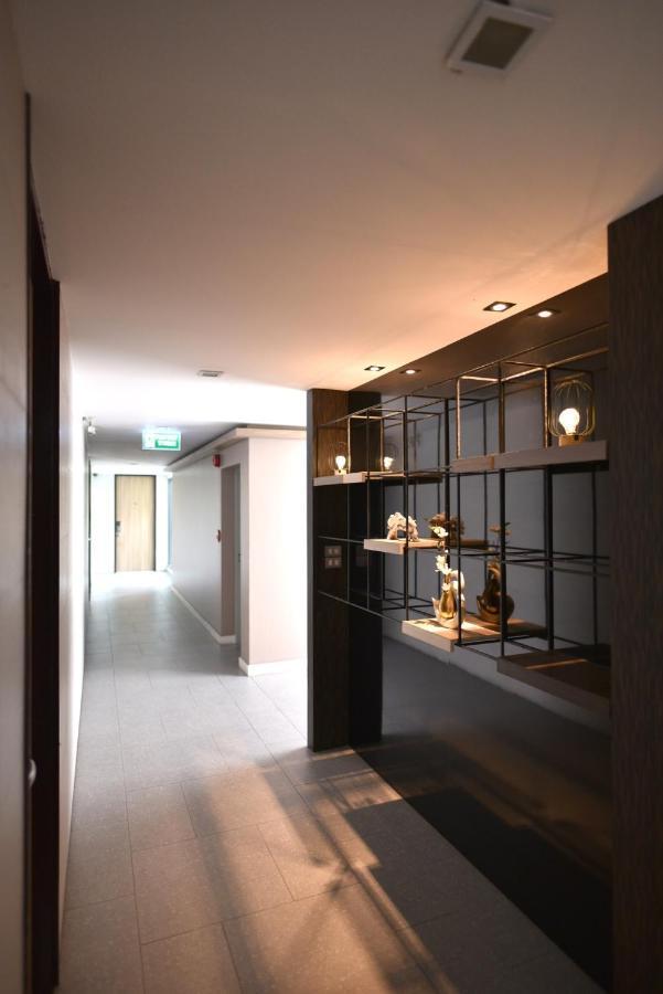 Q Suites 46 Бангкок Экстерьер фото