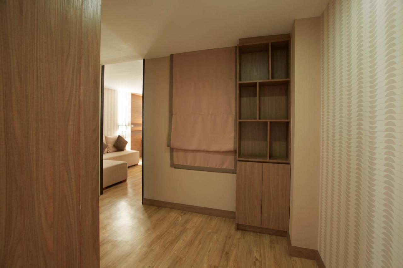 Q Suites 46 Бангкок Экстерьер фото