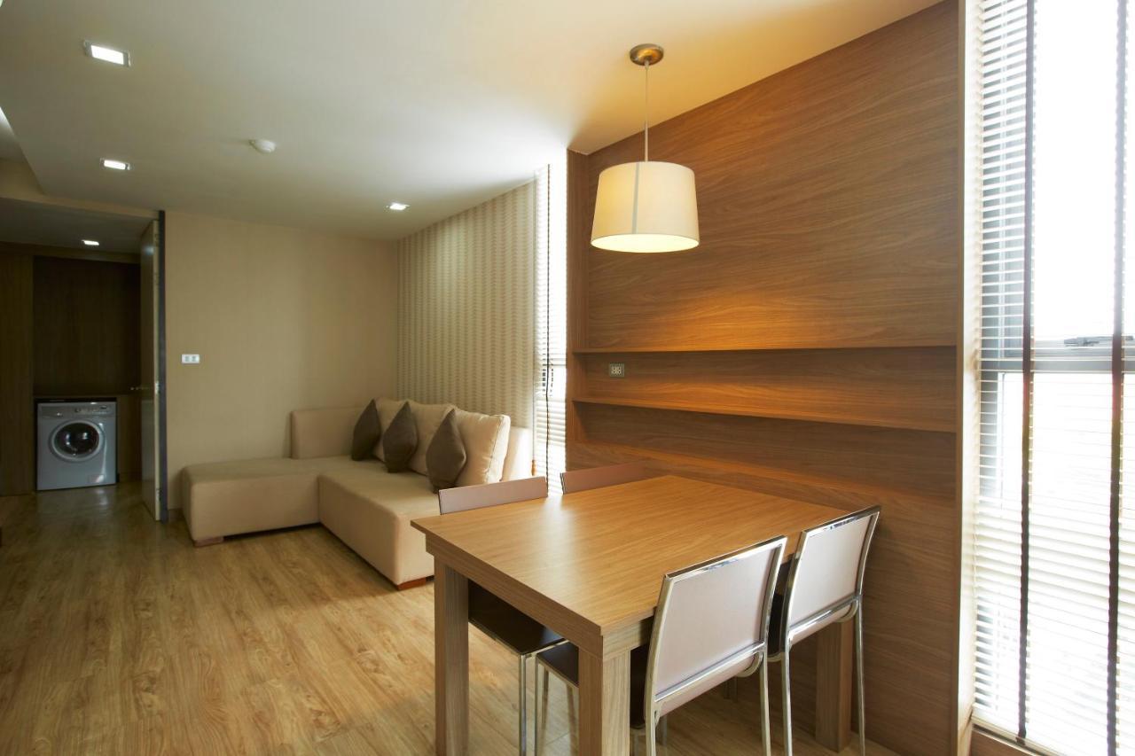 Q Suites 46 Бангкок Экстерьер фото